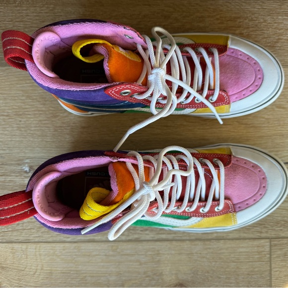 Vans Sk8-Hi MTE 2.0 DX Rainbow Sneakers Shoes - Picture 4 of 10